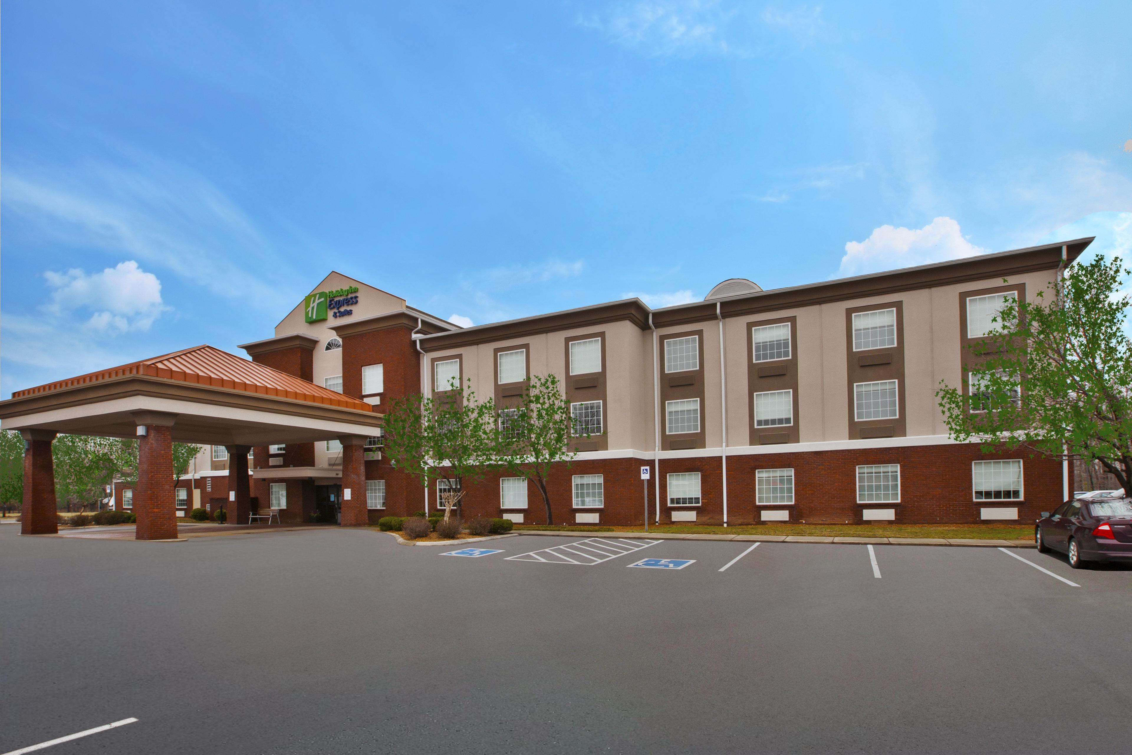 Holiday Inn Express Hotel & Suites Manchester Conference Center By Ihg Esterno foto
