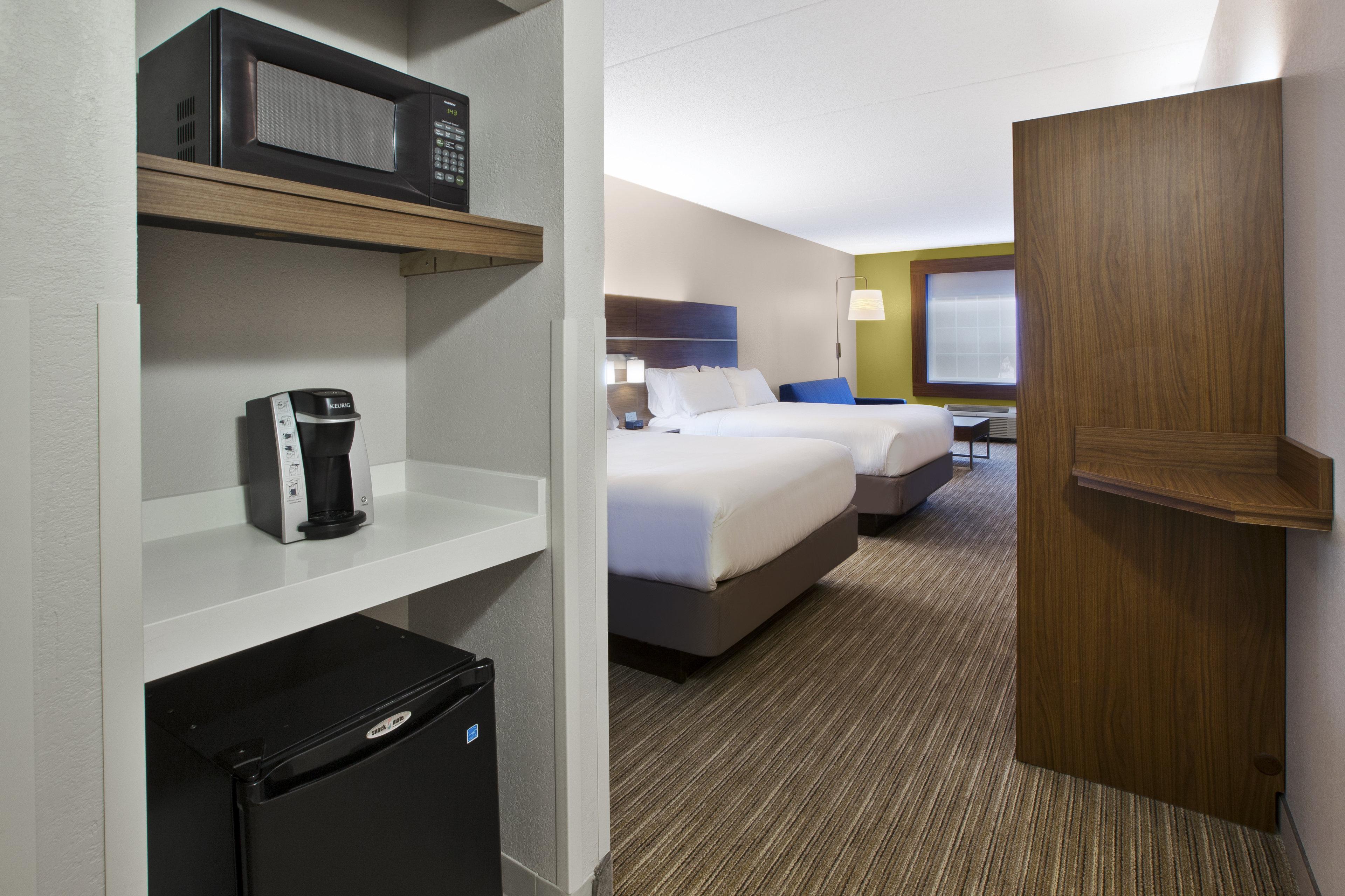 Holiday Inn Express Hotel & Suites Manchester Conference Center By Ihg Esterno foto