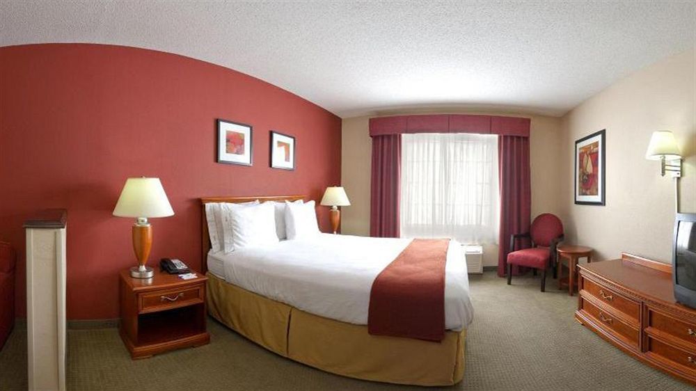 Holiday Inn Express Hotel & Suites Manchester Conference Center By Ihg Esterno foto