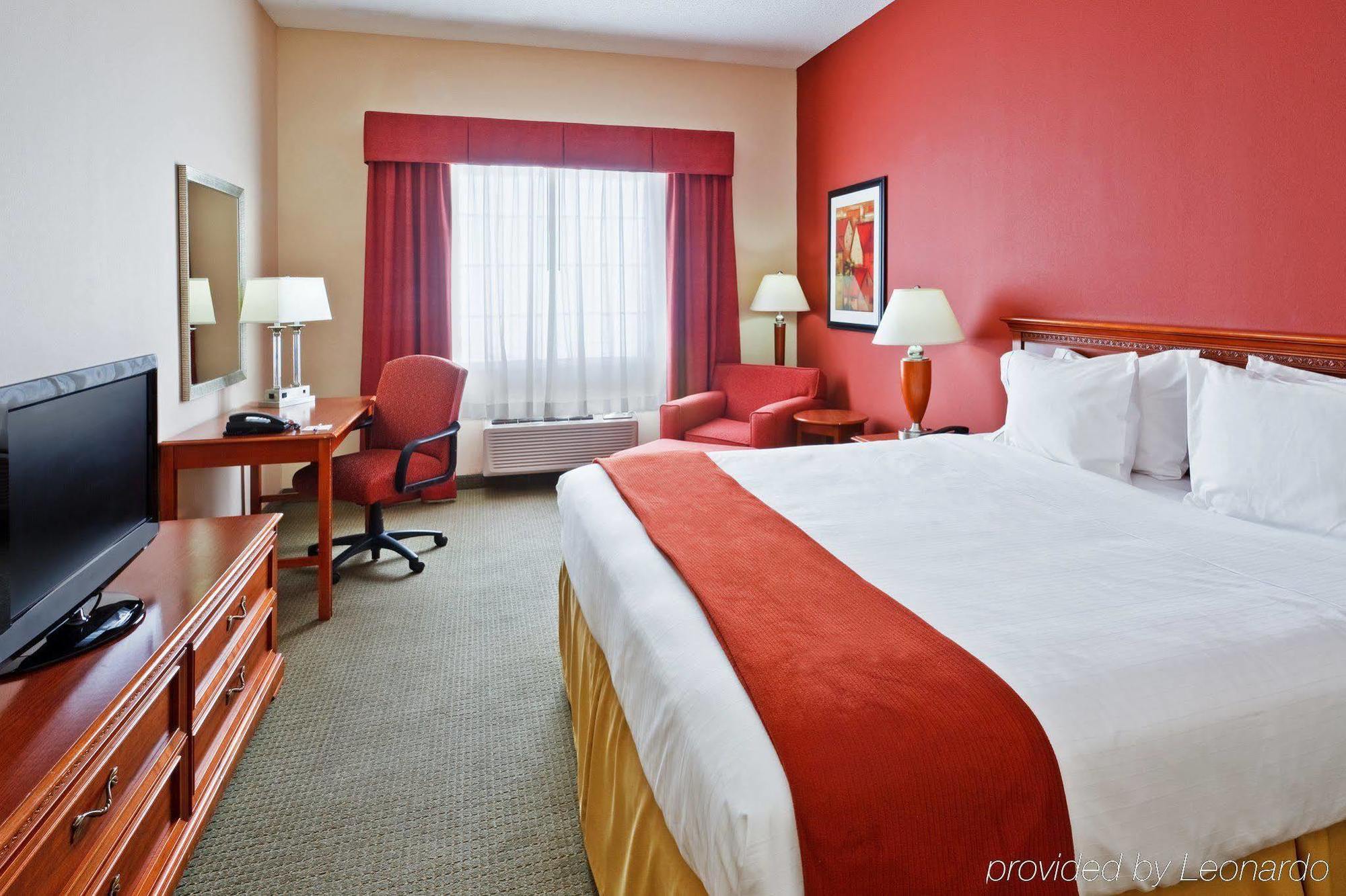 Holiday Inn Express Hotel & Suites Manchester Conference Center By Ihg Esterno foto